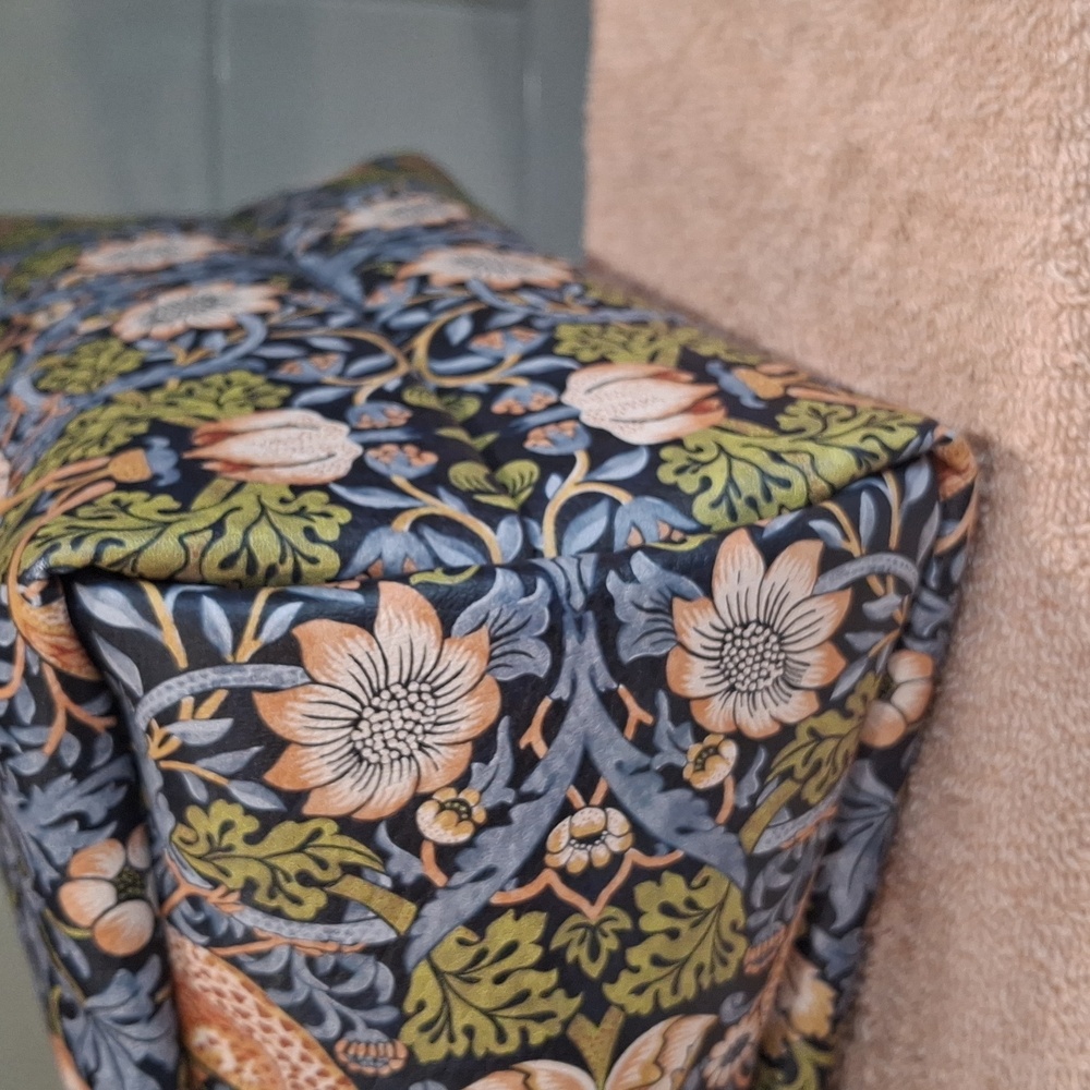 Accessory Pouch - Picture 8 of 12